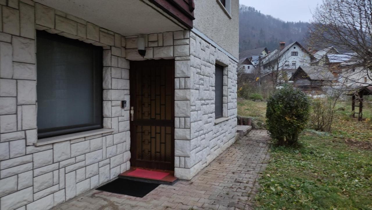 Alp House Hotel Бохинийска Бела Екстериор снимка
