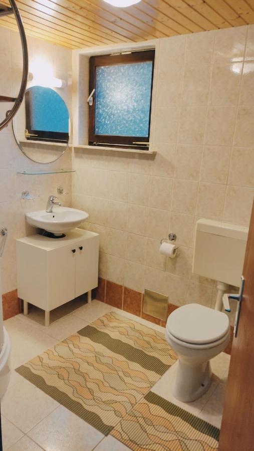 Alp House Hotel Бохинийска Бела Екстериор снимка