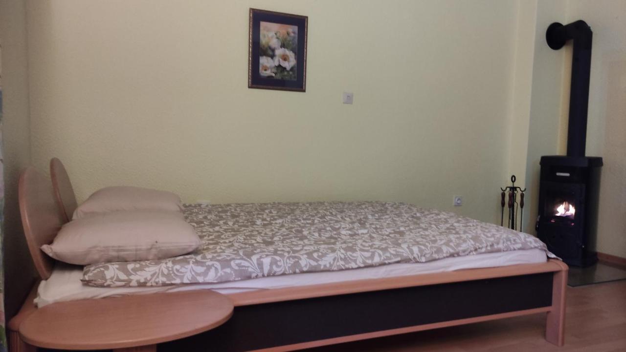 Alp House Hotel Бохинийска Бела Екстериор снимка