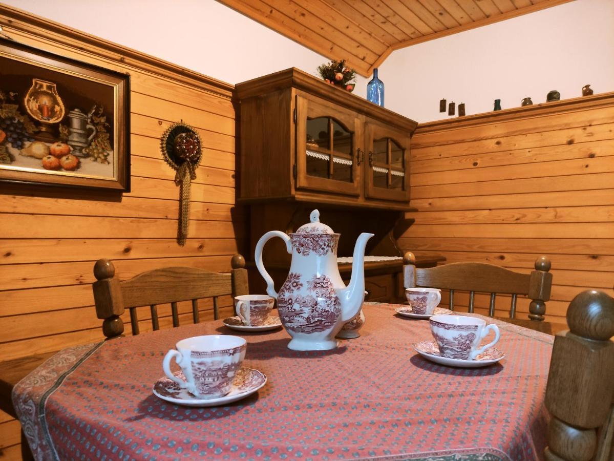 Alp House Hotel Бохинийска Бела Екстериор снимка