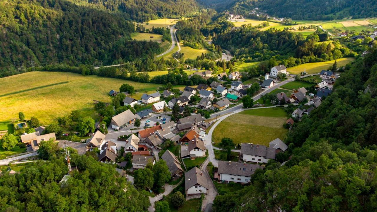 Alp House Hotel Бохинийска Бела Екстериор снимка